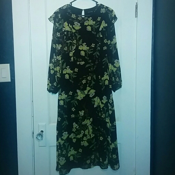 WHO WHAT WEAR Dresses & Skirts - Long Black Floral Dress NWOT